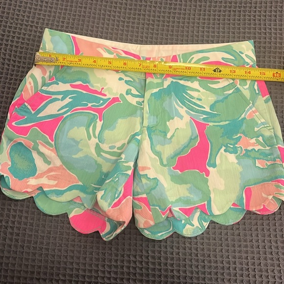 Lilly Pulitzer Buttercup Shorts - Picture 7 of 9